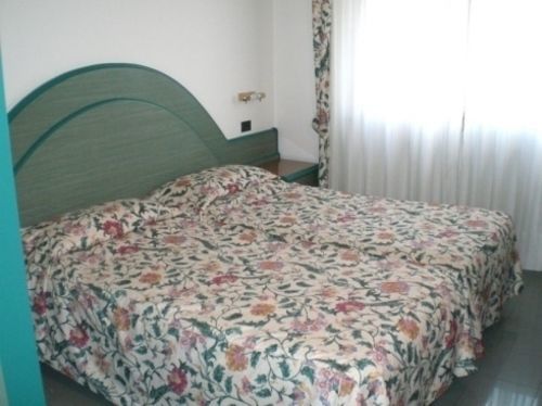 Albergo Ristorante Il Delfino Novara Exteriör bild