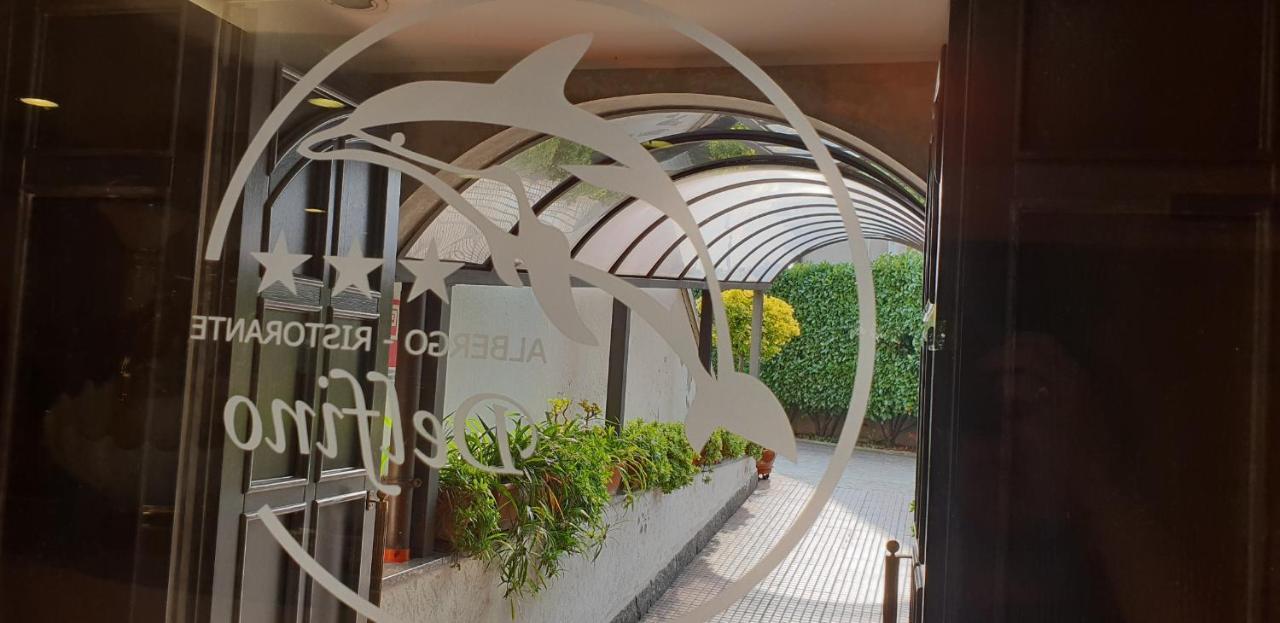 Albergo Ristorante Il Delfino Novara Exteriör bild